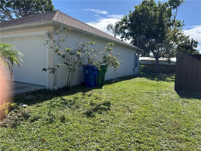 $2,000 | 675 Forster Avenue, Sebastian, FL 32958