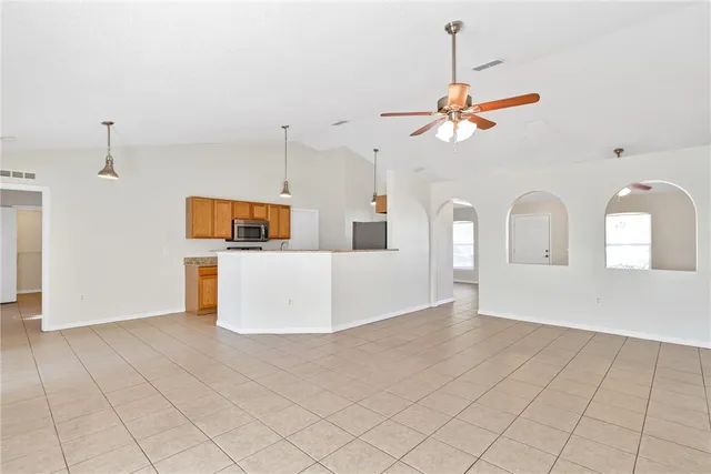 $2,000 | 675 Forster Avenue, Sebastian, FL 32958