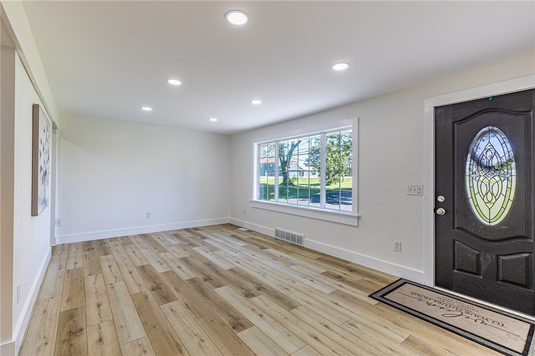9678 West Ridge Road Clarkson, NY 14420 - Photo 5 of 42