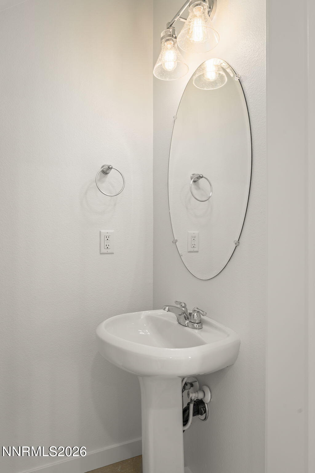 5055 Ciarra Kennedy Lane Reno, NV 89503 - Photo 11 of 18 13-web-or-mls-_DSC5997