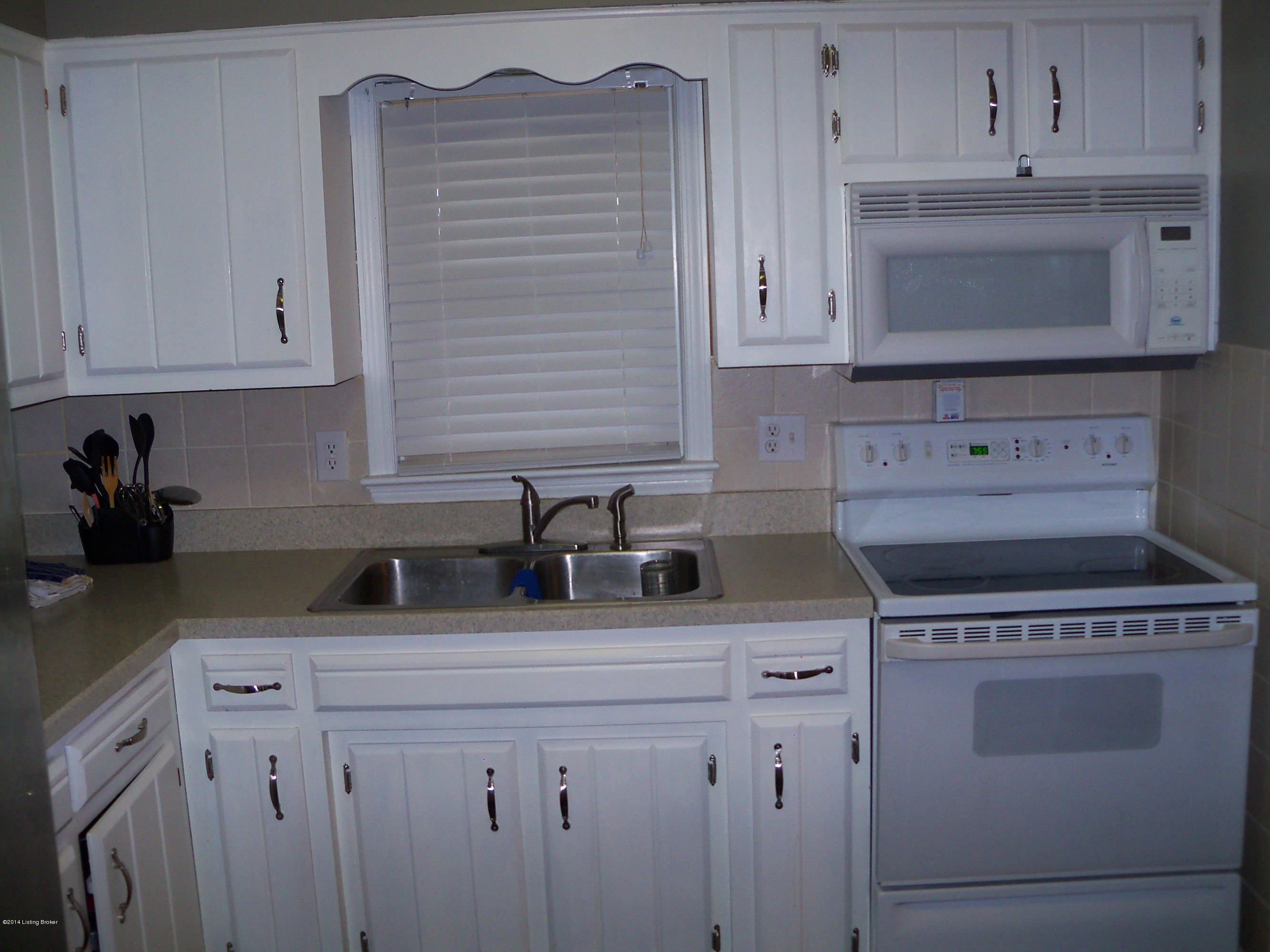 1685 Zoneton Road Shepherdsville, KY 40165 - Photo 9 of 33 1685 Zoneton Rd 015