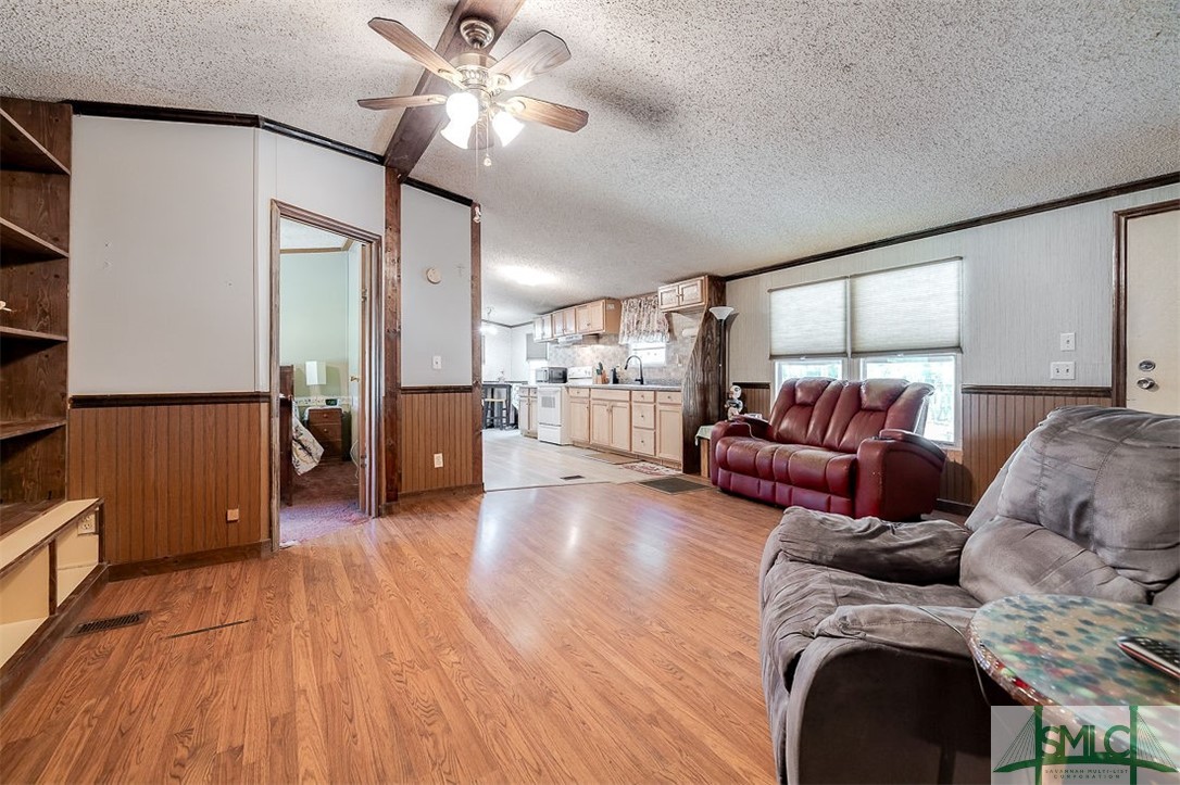 3074 Eldora Road Ellabell, GA 31308 - Photo 8 of 32