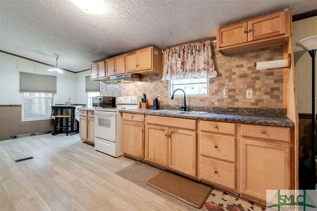 3074 Eldora Road Ellabell, GA 31308 - Photo 10 of 32