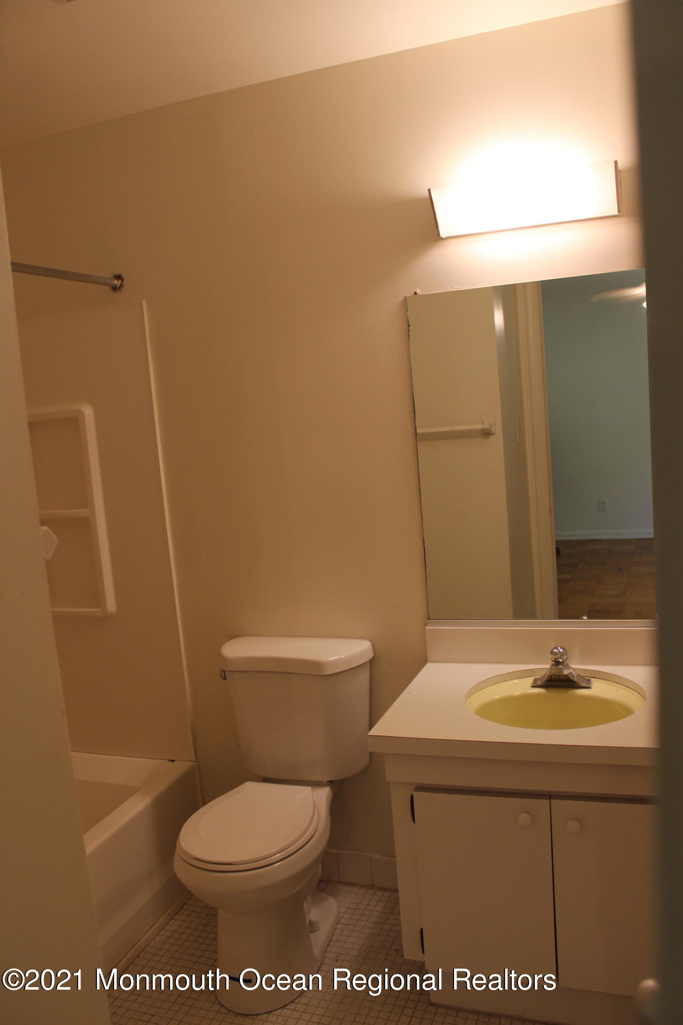 135 Echelon Road Voorhees, NJ 08043 - Photo 12 of 29 12 Master Bath