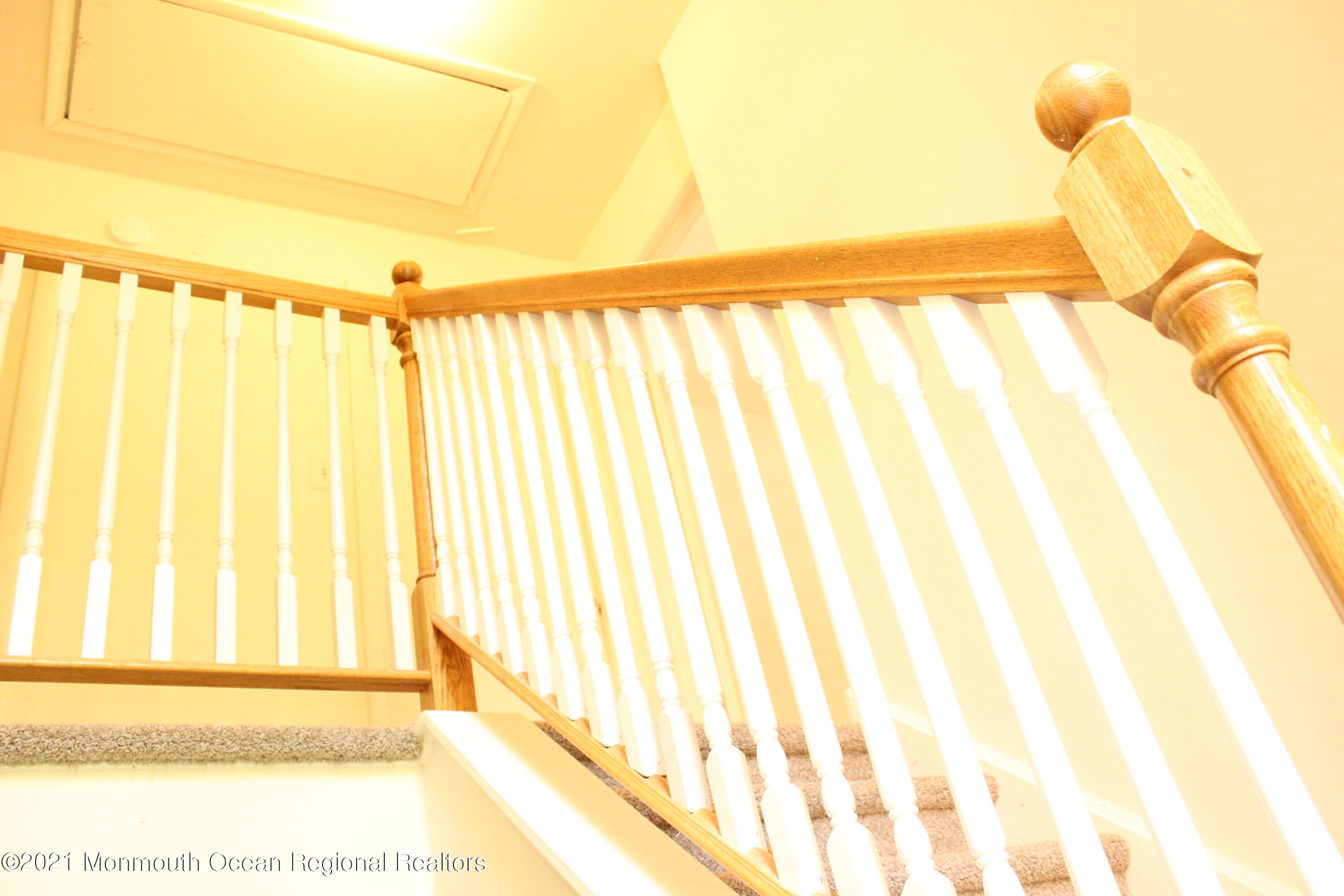 135 Echelon Road Voorhees, NJ 08043 - Photo 22 of 29 22 Stairs