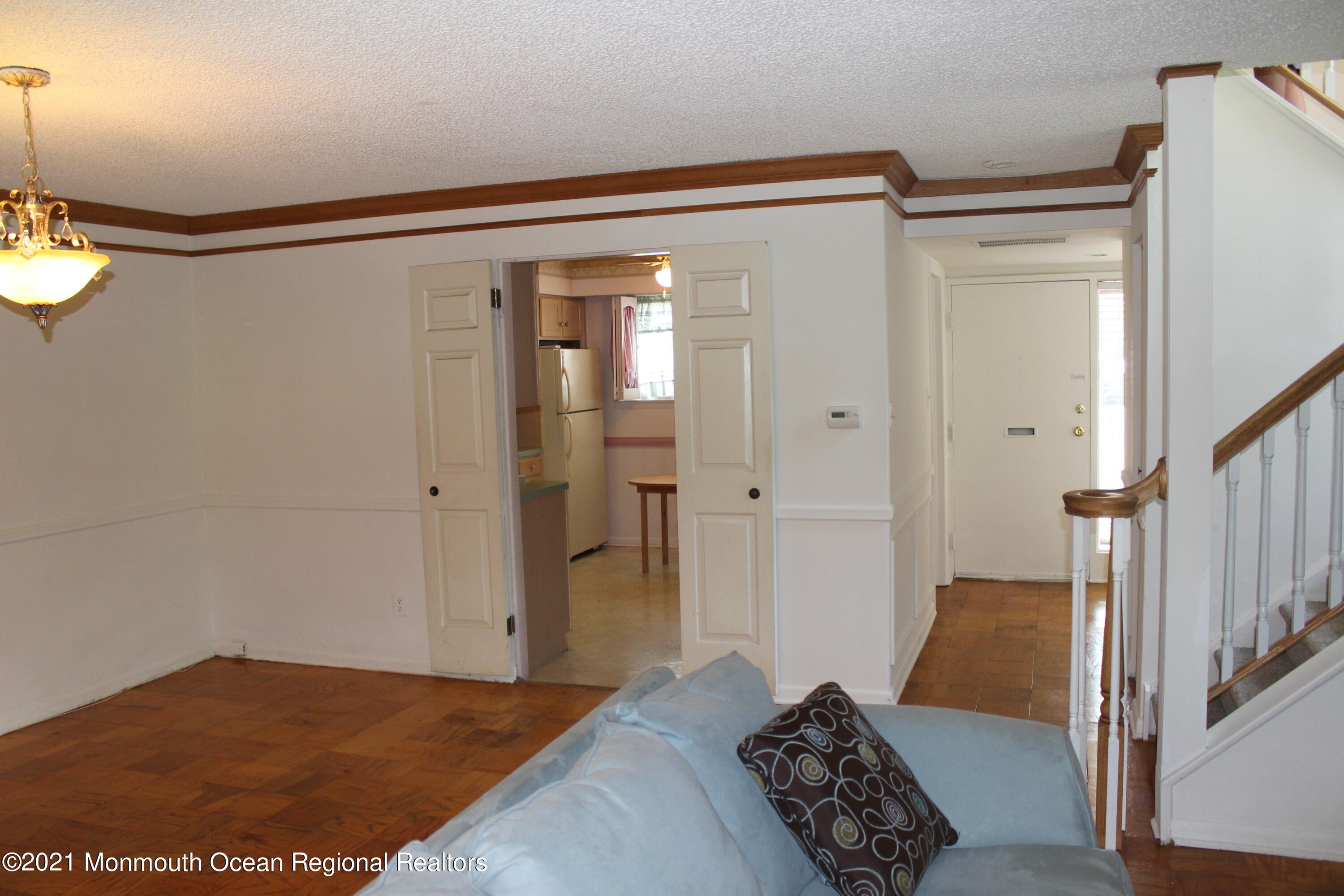 135 Echelon Road Voorhees, NJ 08043 - Photo 23 of 29 23 Living and Dining Room