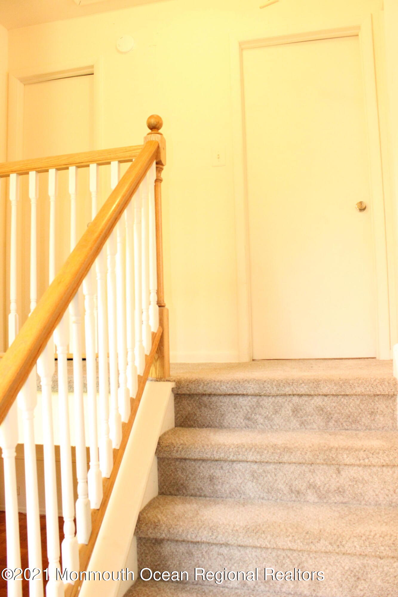 135 Echelon Road Voorhees, NJ 08043 - Photo 10 of 29 10 Stairs