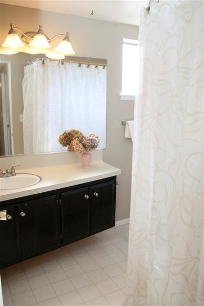 5793 Berkeley Road Goleta, CA 93117 - Photo 14 of 20 2nd Bath