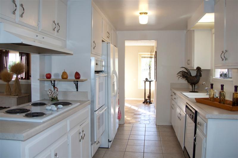 5793 Berkeley Road Goleta, CA 93117 - Photo 8 of 20 Kitchen