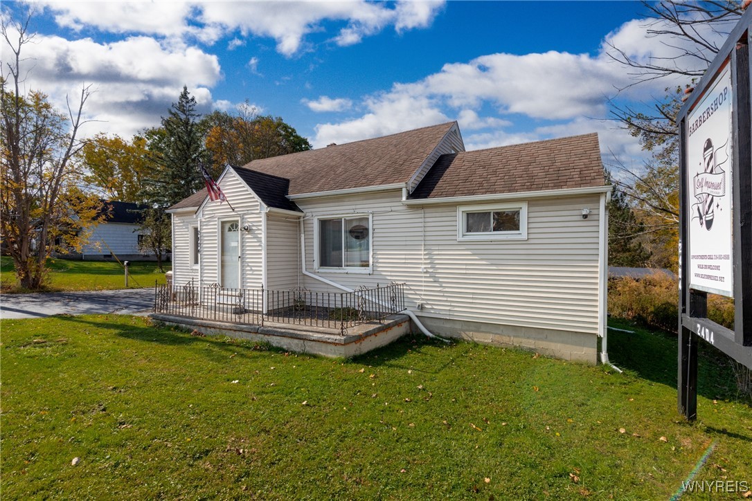 2404 Union Road Cheektowaga, NY 14227 - Photo 2 of 31