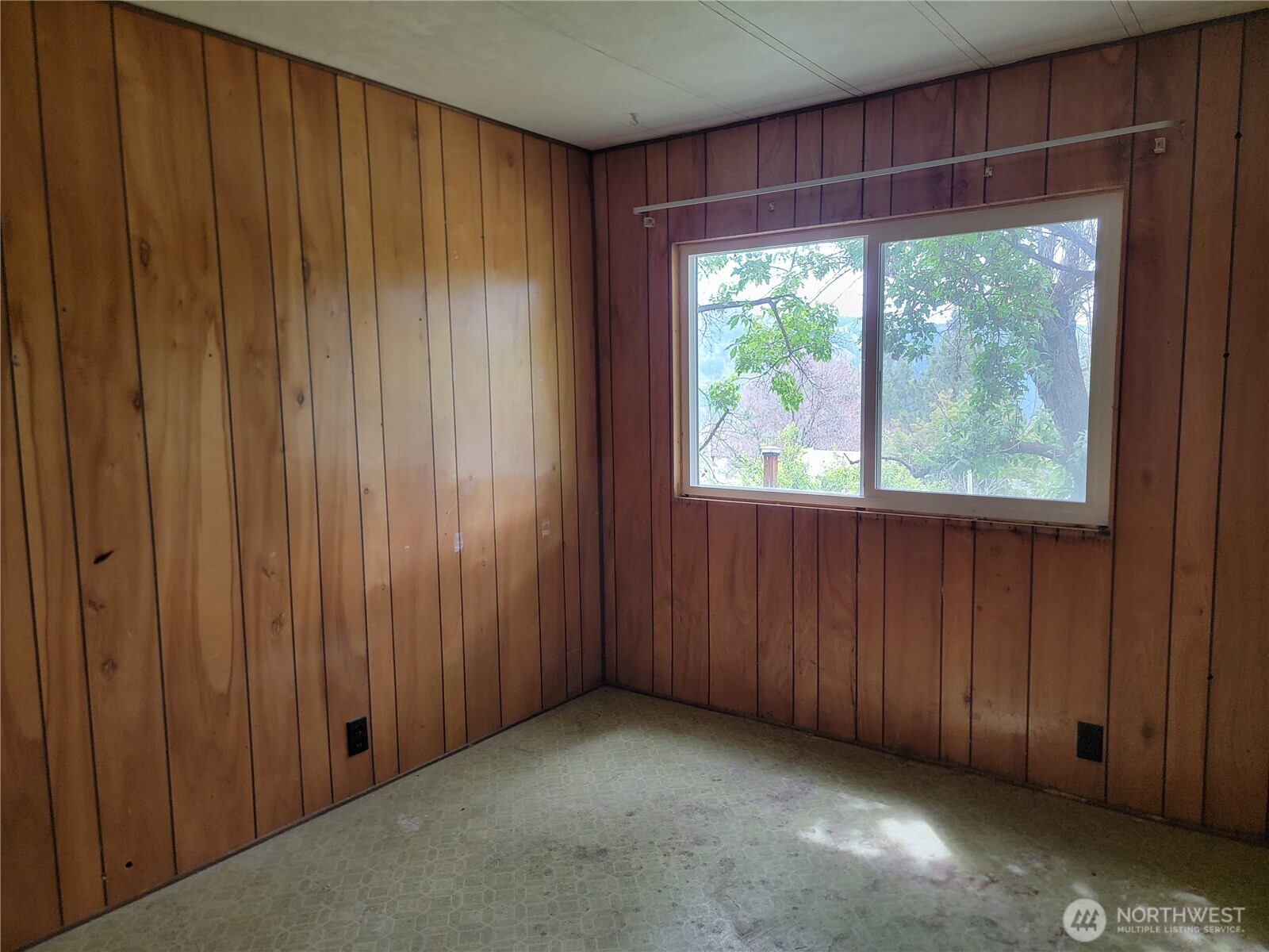 220 Center Road Republic, WA 99166 - Photo 35 of 40