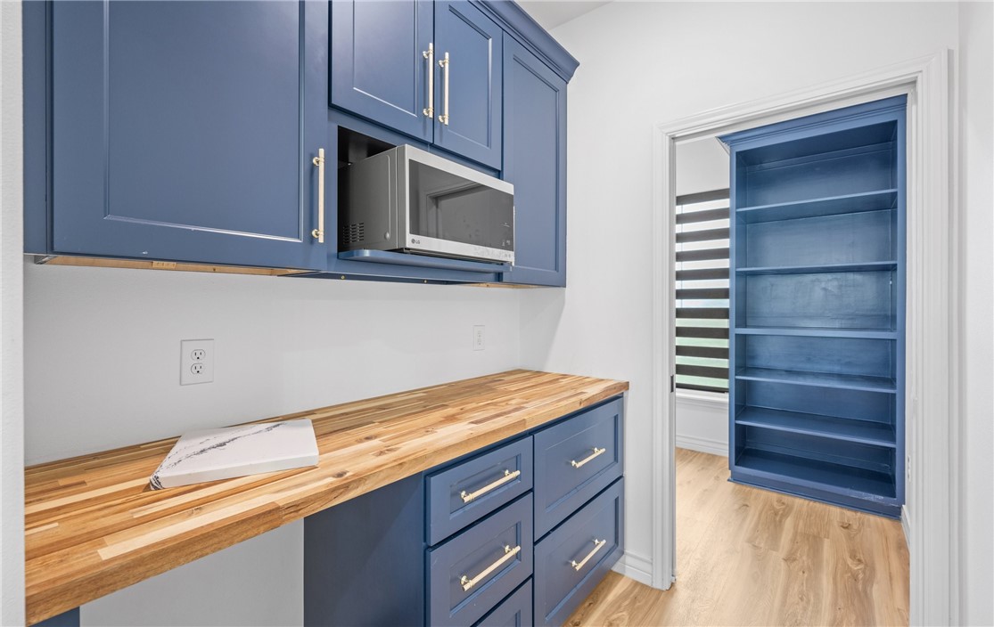 921 Santa Cruz Lane Corpus Christi, TX 78415 - Photo 9 of 23