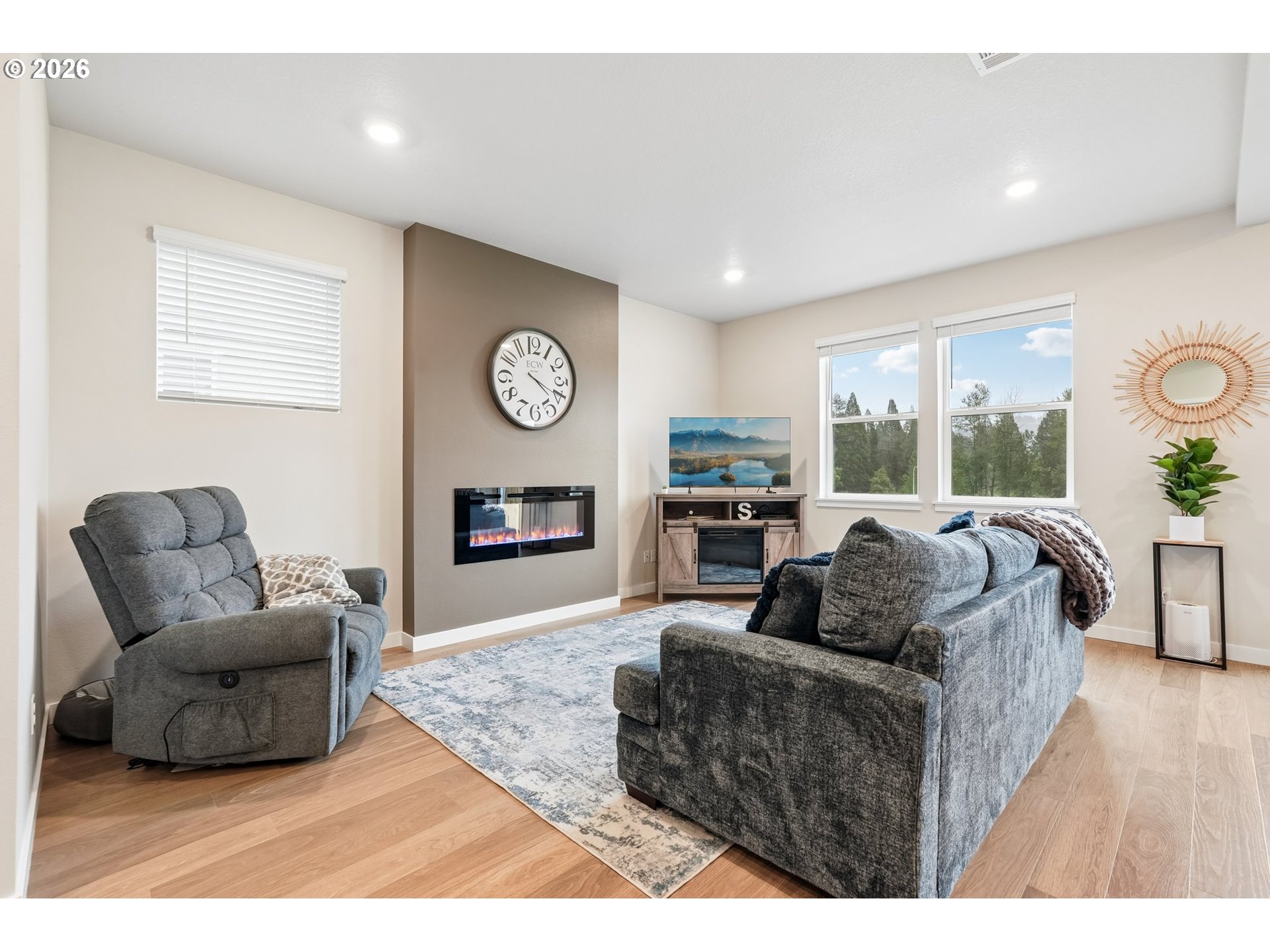 9336 Southeast Middleton Street Happy Valley, OR 97086 - Photo 5 of 46