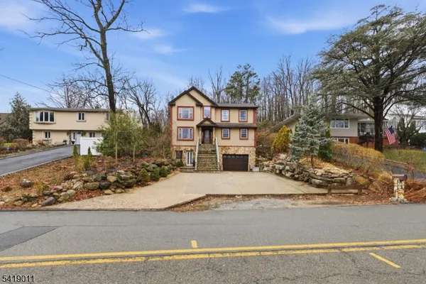 $799,000 | 130 Valley View Drive, Rockaway, NJ 07866