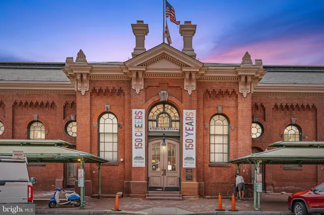 $2,250,000 | 131 11th Street Northeast, Unit 3, Washington, DC 20002