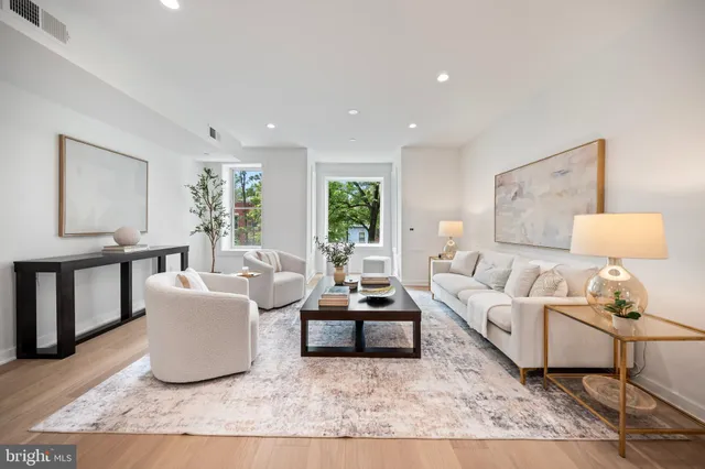 $2,250,000 | 131 11th Street Northeast, Unit 3, Washington, DC 20002