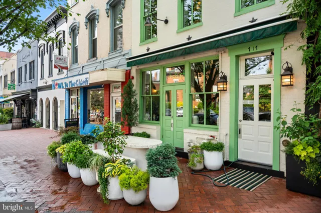 $2,250,000 | 131 11th Street Northeast, Unit 3, Washington, DC 20002