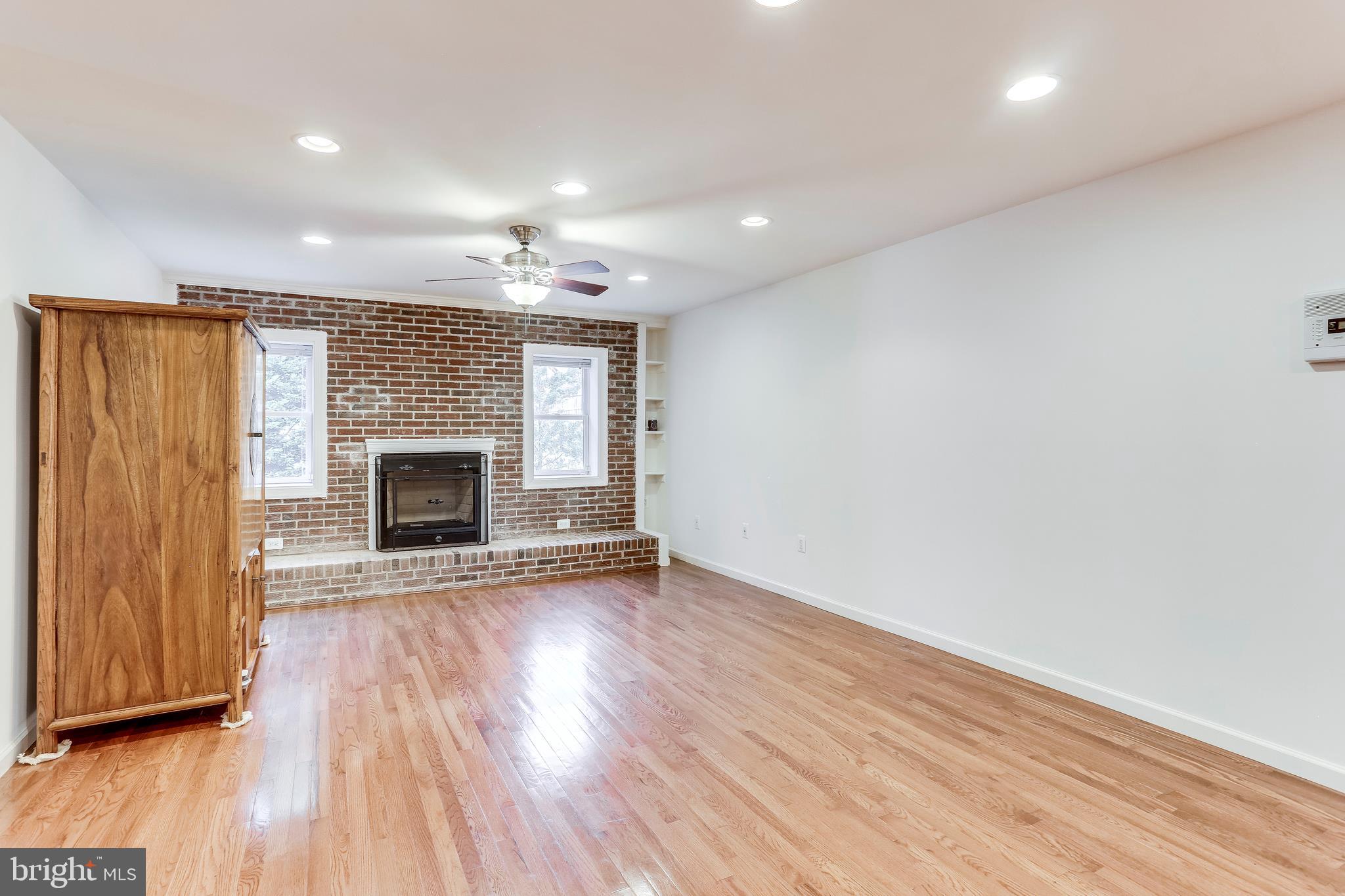1745 Anderson Road Falls Church, VA 22043 - Photo 12 of 41 Family Room