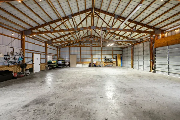 a view of parking area