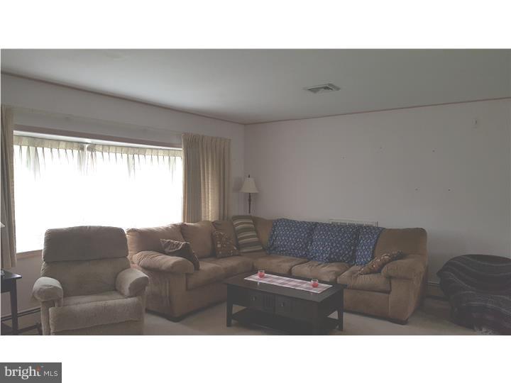 46 Quail Road Levittown, PA 19057 - Photo 3 of 12 Gallery Image 3