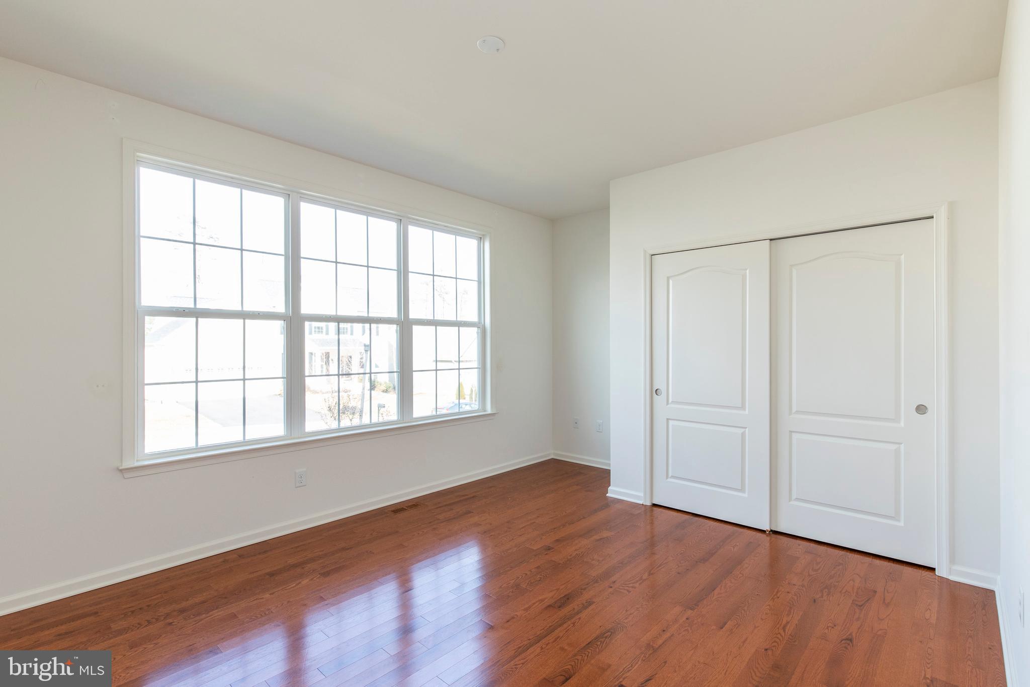 428 Welsh Hill Road Newark, DE 19702 - Photo 17 of 31 Spacious Sunlit Bedroom #3