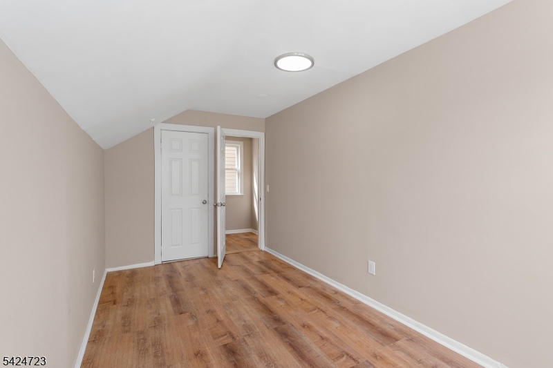 75 Garfield Avenue Paterson, NJ 07522 - Photo 25 of 29