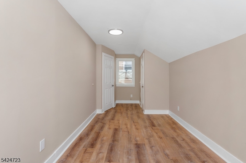 75 Garfield Avenue Paterson, NJ 07522 - Photo 27 of 29