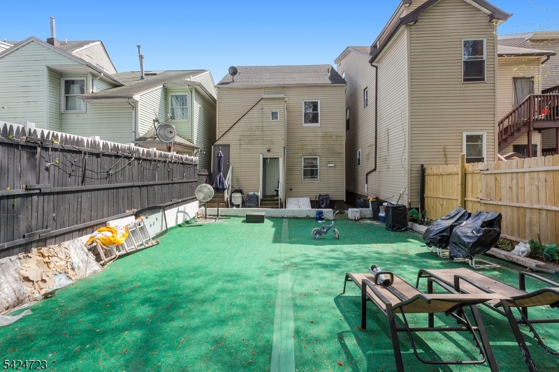 75 Garfield Avenue Paterson, NJ 07522 - Photo 28 of 29