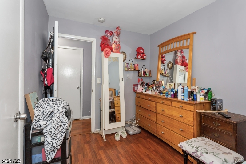 75 Garfield Avenue Paterson, NJ 07522 - Photo 7 of 29