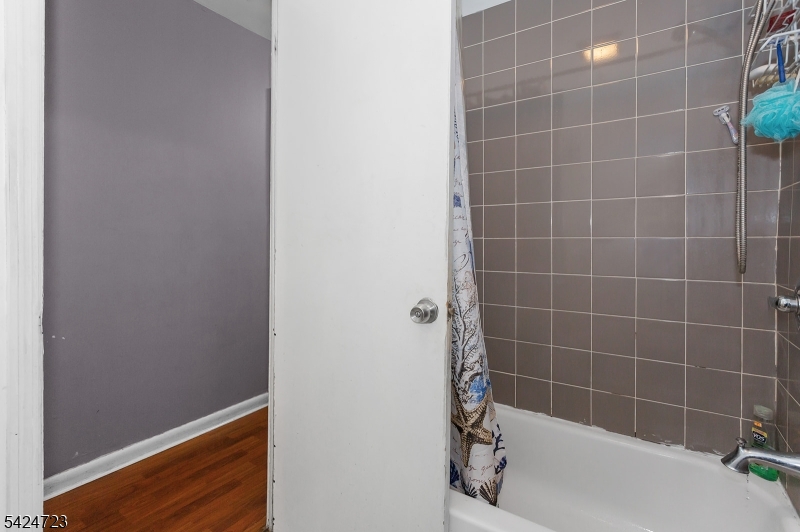 75 Garfield Avenue Paterson, NJ 07522 - Photo 9 of 29