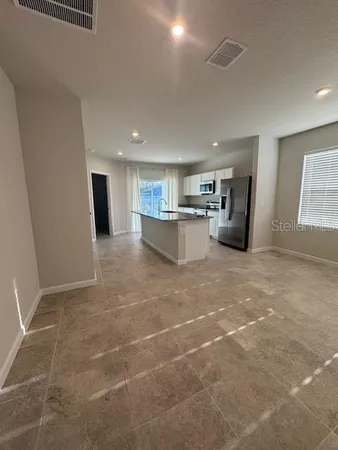 $1,900 | 1210 Port Blue Way, Lady Lake, FL 32159