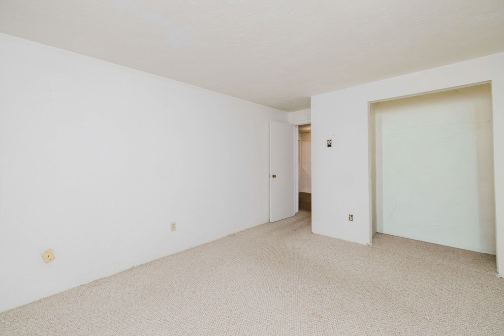 16 Erick Road, Unit 4 Mansfield, MA 02048 - Photo 12 of 15