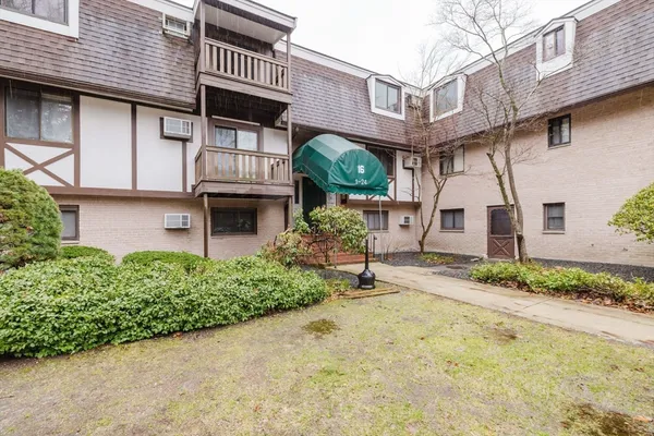 $215,000 | 16 Erick Road, Unit 4, Mansfield, MA 02048