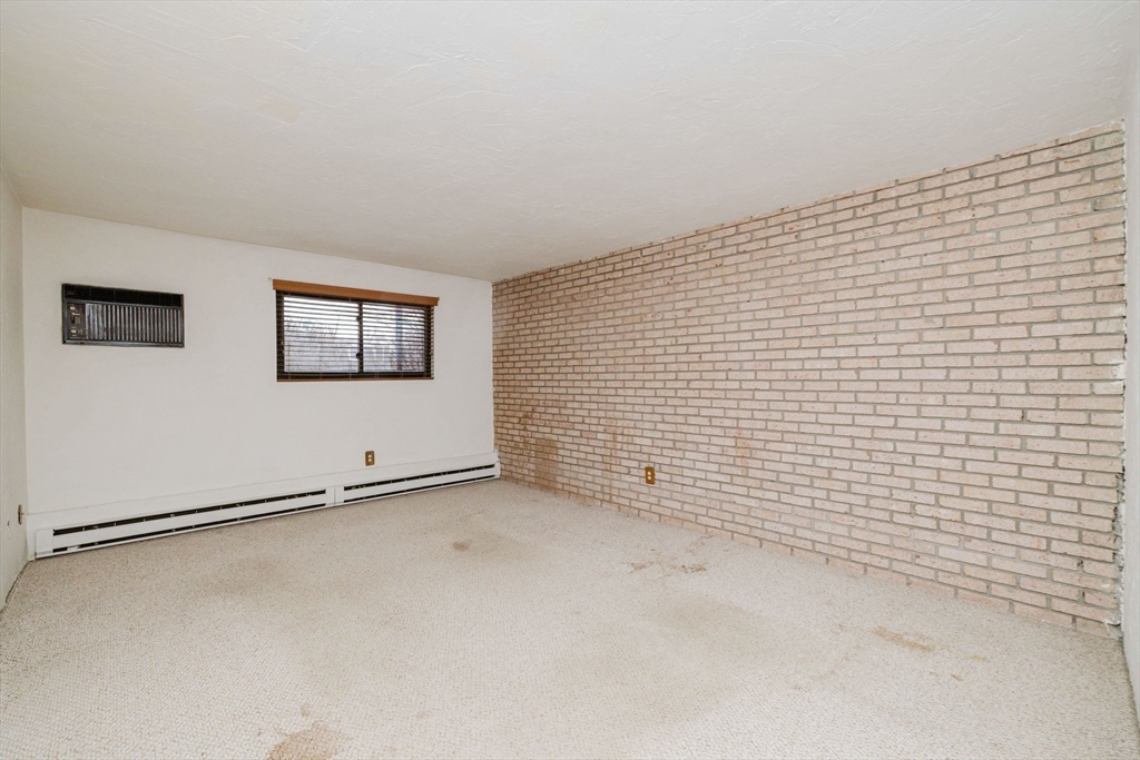 16 Erick Road, Unit 4 Mansfield, MA 02048 - Photo 9 of 15