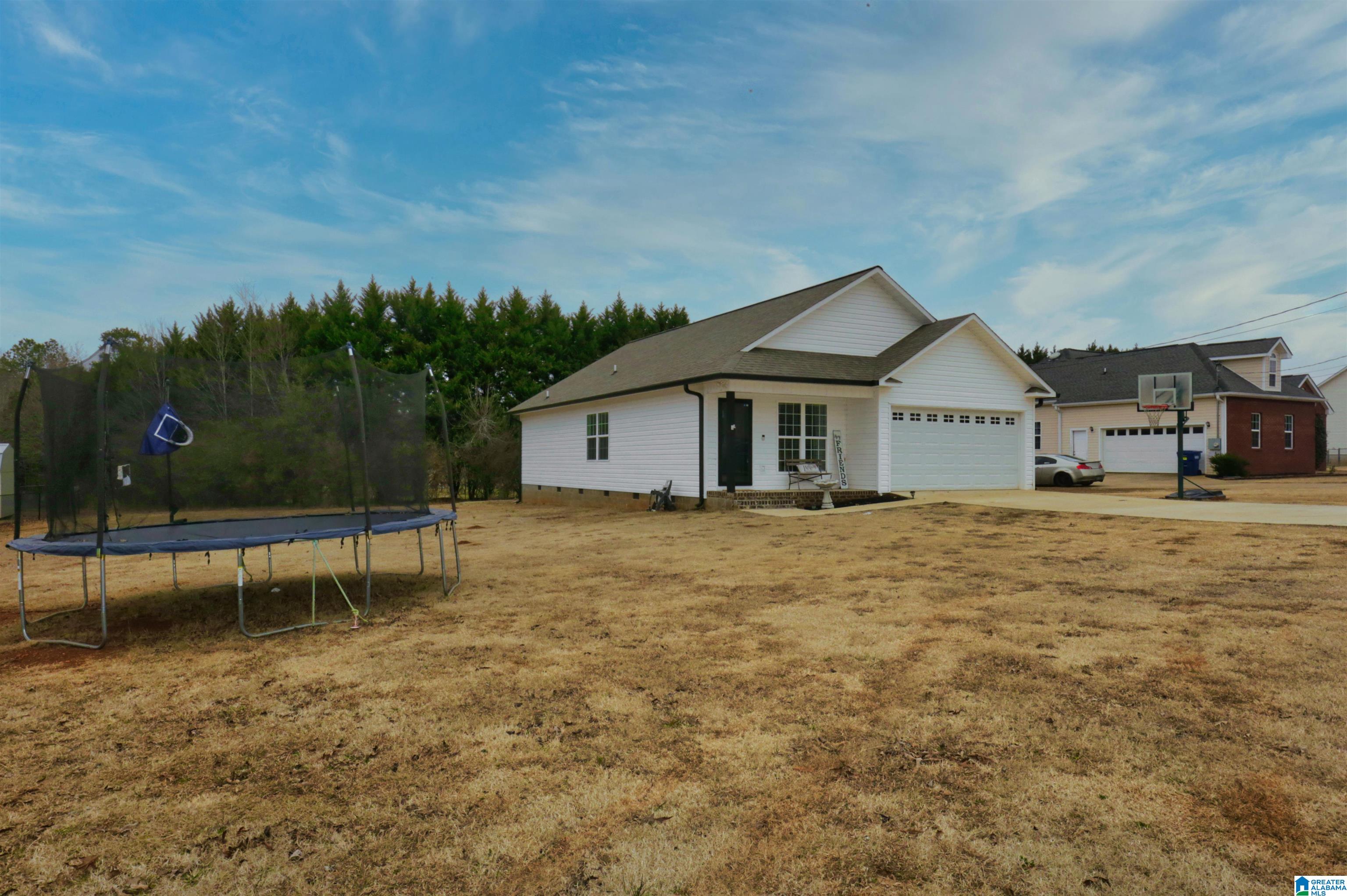 256 Hawk Pass Anniston, AL 36207 - Photo 3 of 29