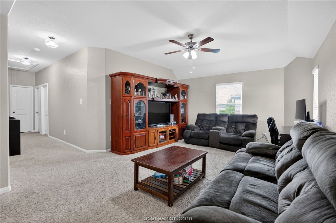 4718 Milagro Loop Bryan, TX 77807 - Photo 24 of 39
