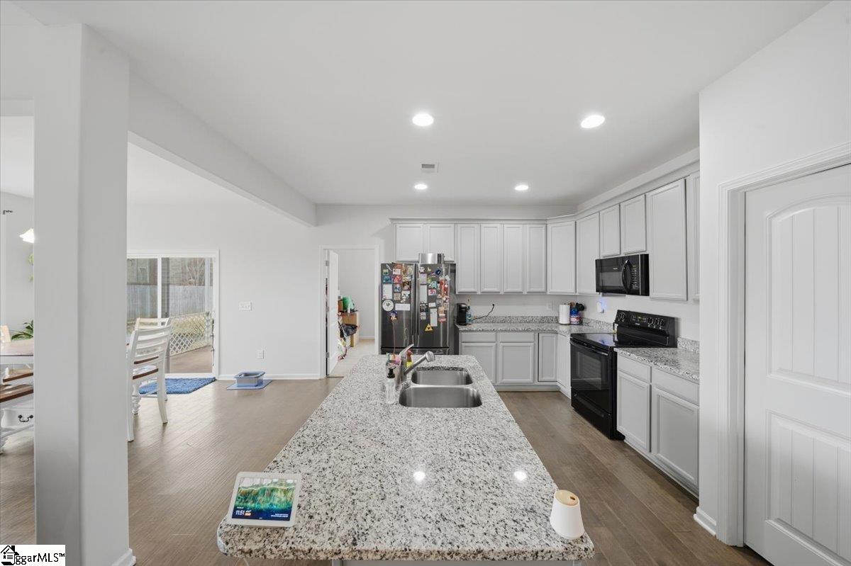 3542 Highway 414 Landrum, SC 29356 - Photo 2 of 30