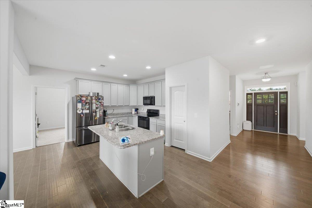 3542 Highway 414 Landrum, SC 29356 - Photo 4 of 30