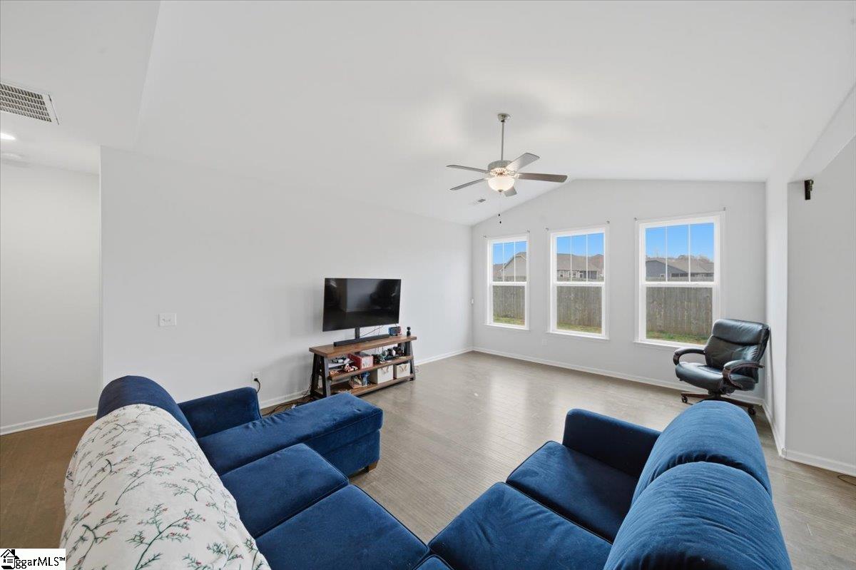 3542 Highway 414 Landrum, SC 29356 - Photo 5 of 30