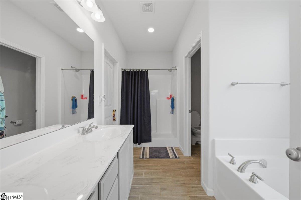 3542 Highway 414 Landrum, SC 29356 - Photo 8 of 30