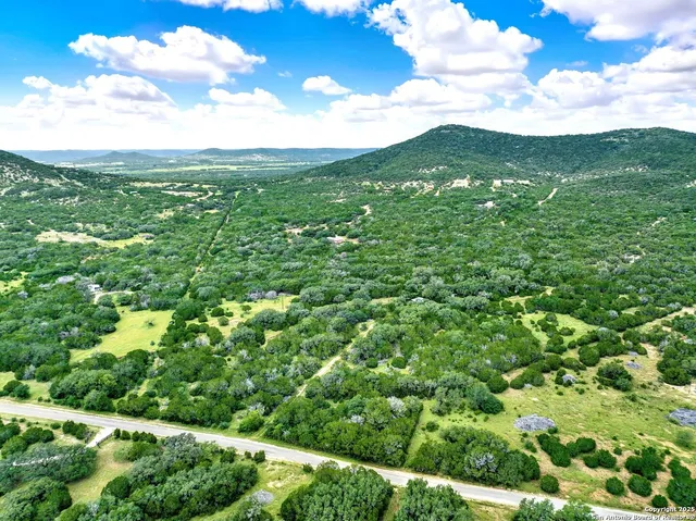 $245,000 | 1849 North Little Creek Road, Utopia, TX 78884