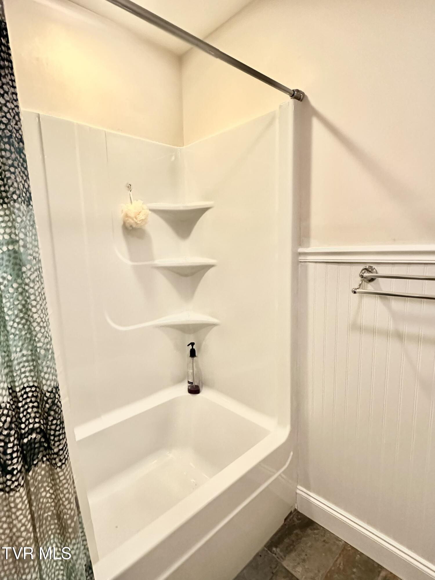 2562 Liberty Road Talbott, TN 37877 - Photo 32 of 45 i (2)