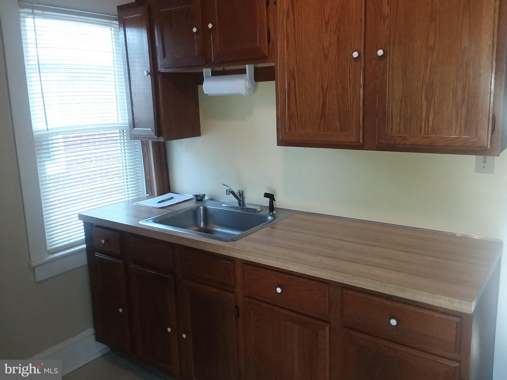 1426 Lacrosse Avenue, Unit 2 Reading, PA 19607 - Photo 3 of 6