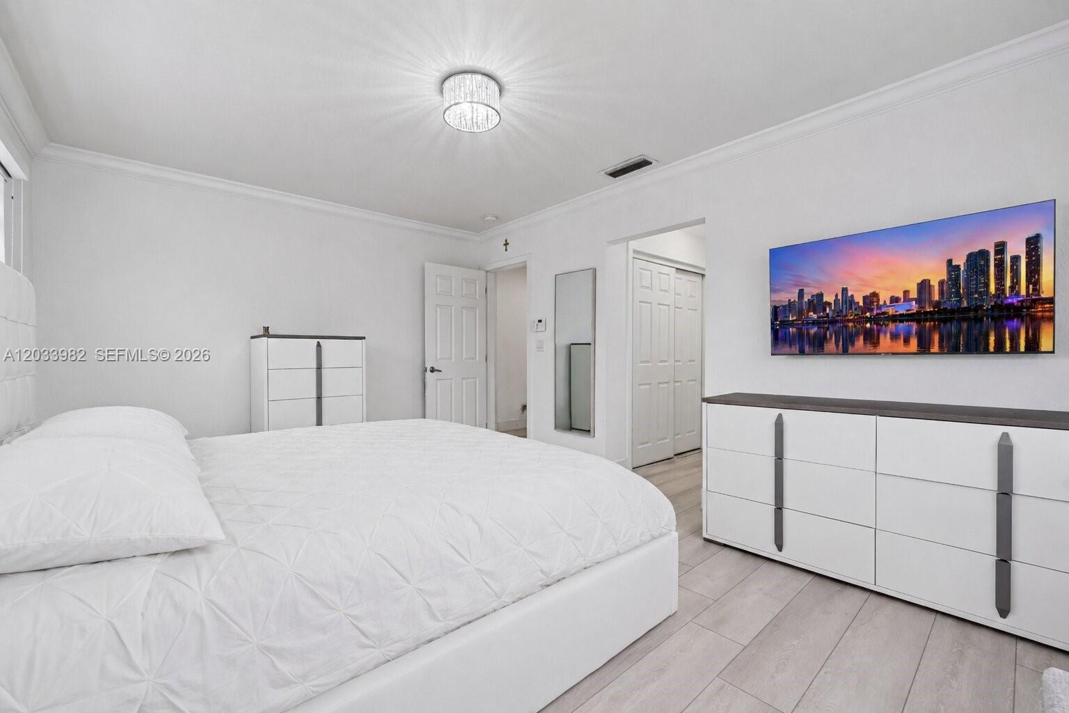 9780 Southwest 19th Street Miami, FL 33165 - Photo 13 of 34 Master upstairs