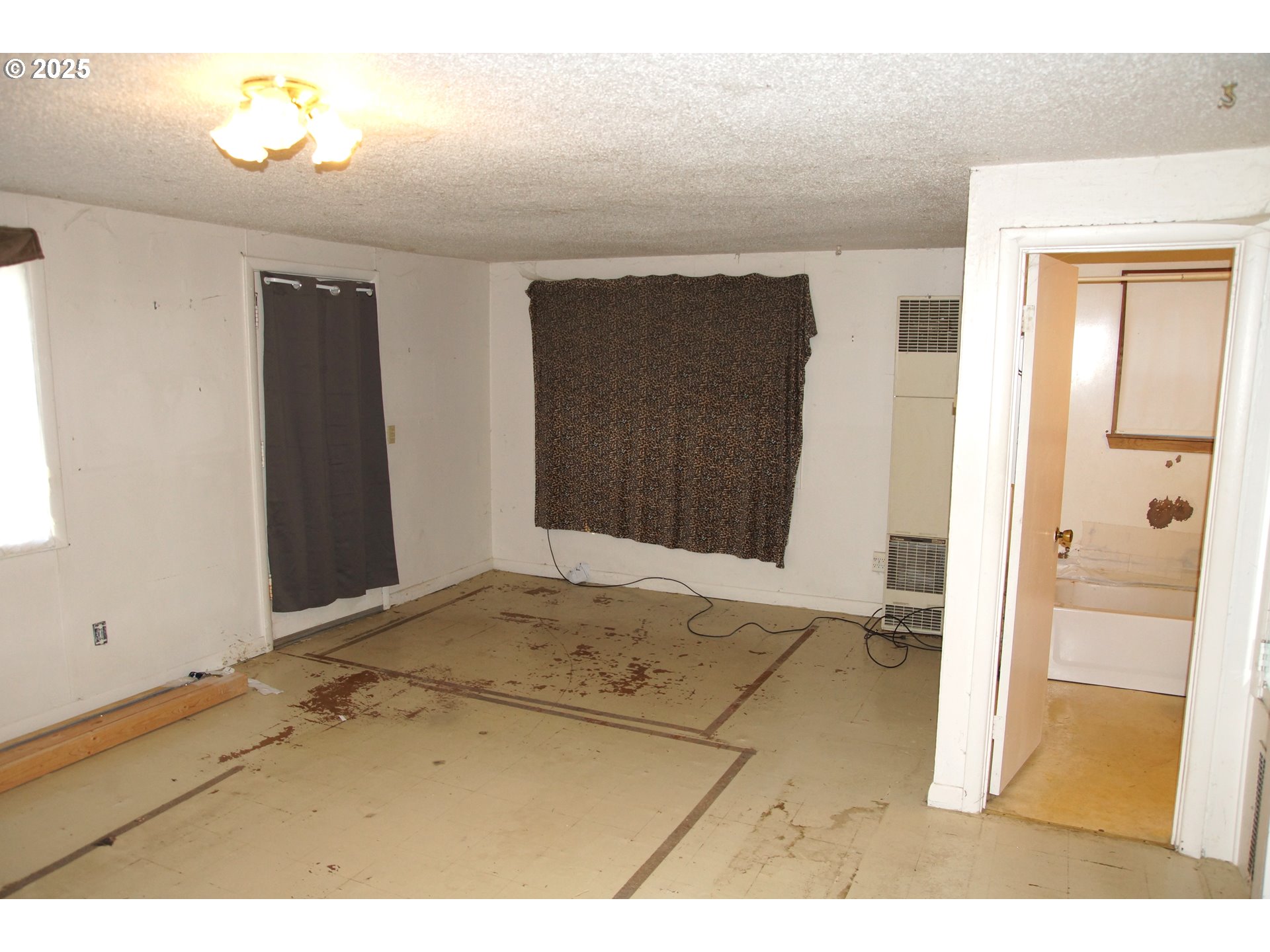 155 Driver Valley Road Oakland, OR 97462 - Photo 6 of 15