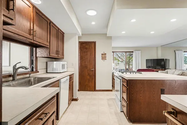$1,250,000 | 11975 Lee-Mar Drive, Vicksburg, MI 49097
