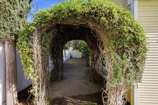 $925,000 | 509 North Euclid Avenue, Upland, CA 91786