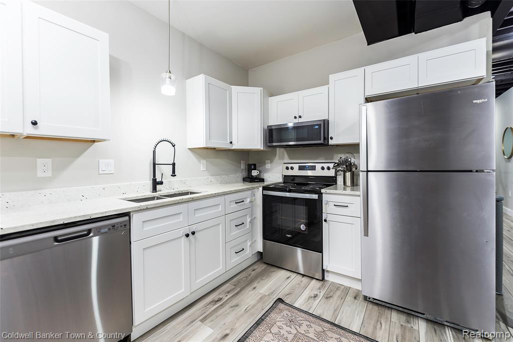 1293 Brighton Lake Road Brighton, MI 48116 - Photo 53 of 62 Gallery Image 53