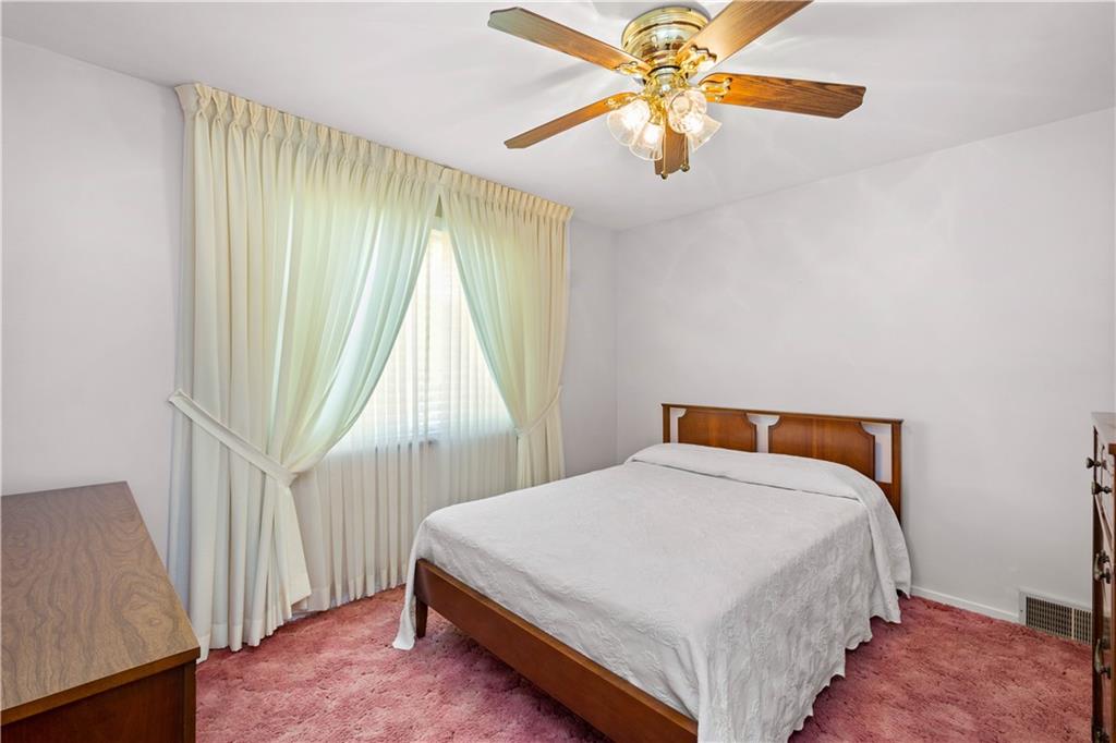 5068 Grove Road Pittsburgh, PA 15236 - Photo 14 of 24 Gallery Image 14