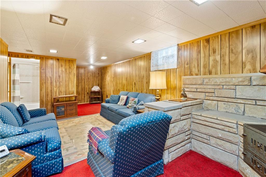 5068 Grove Road Pittsburgh, PA 15236 - Photo 16 of 24 Gallery Image 16